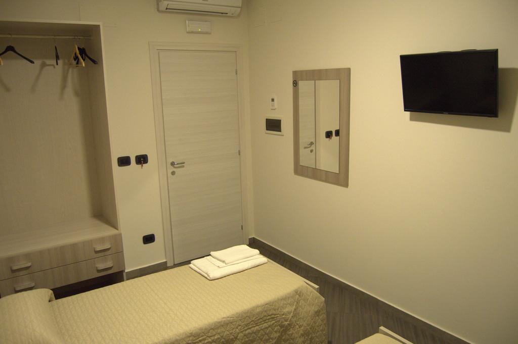 Civico 83 Bed & Breakfast Reggio di Calabria Dış mekan fotoğraf